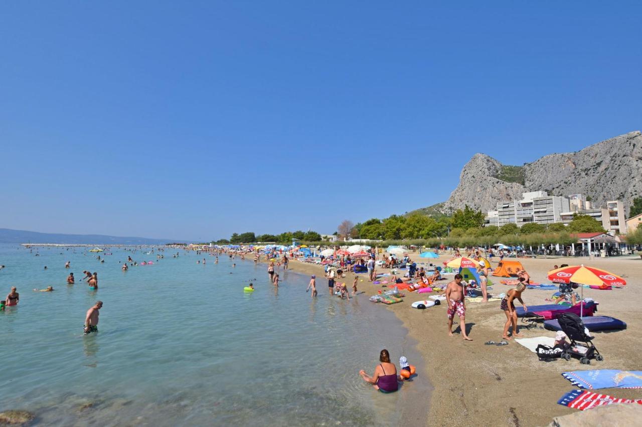 Apartment Adrian Omiš Exterior foto
